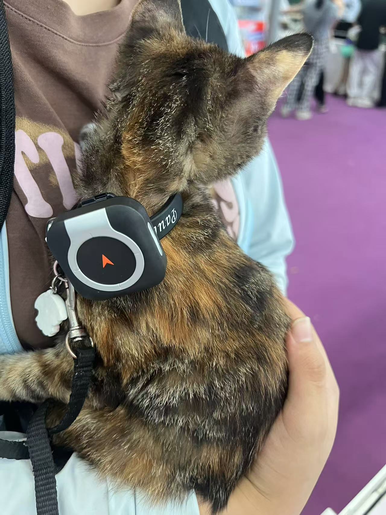 Smart GPS- & Sundhedstracker til Kæledyr - hold styr på dit kæledyrs helbred og sundhed